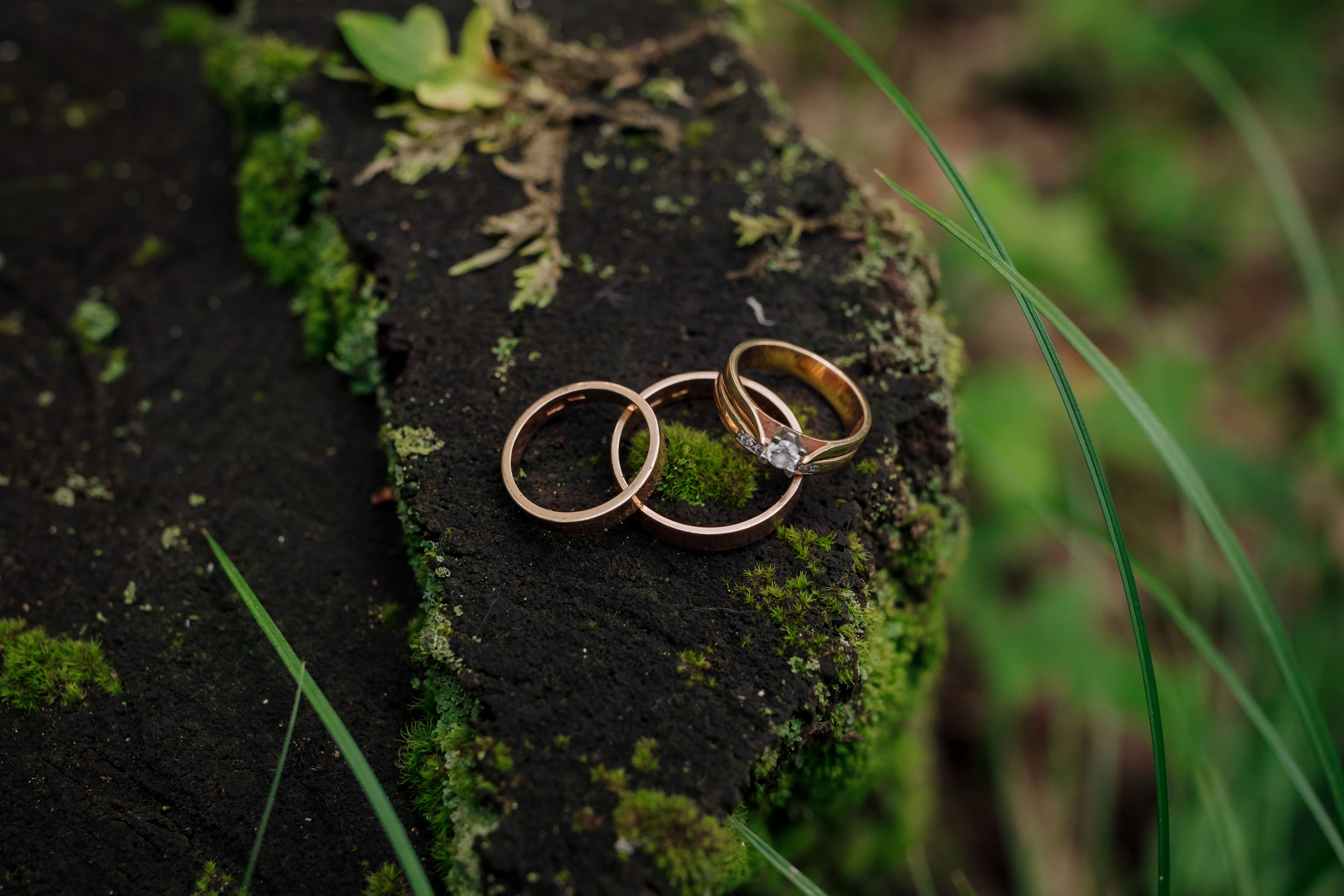 Straight-Line Chains